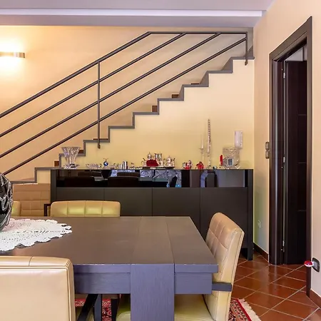 Villa Magdalena Aci SantʼAntonio
